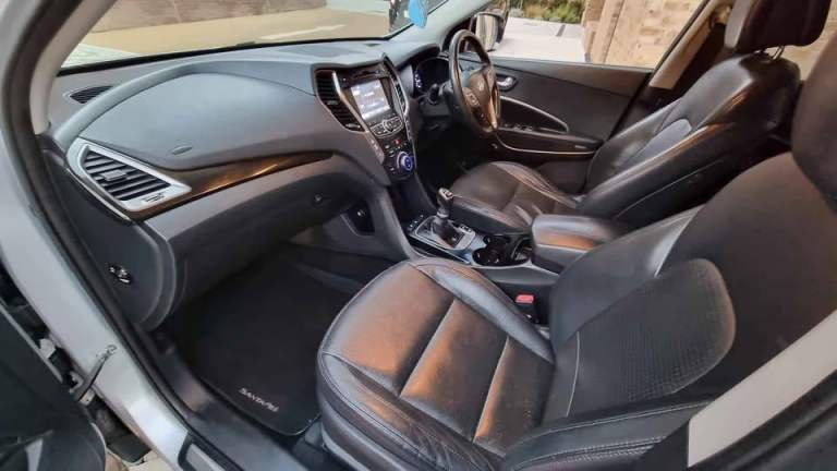  Hyundai Santa Fe Premium – 2.2 Diesel | Manual | Full Leather | 7-Seater | Fully Loaded | 