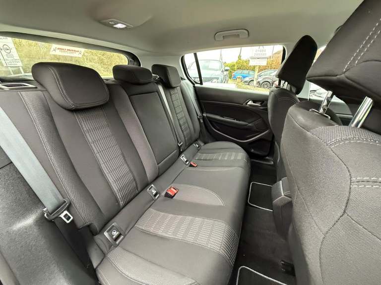 PEUGEOT 308 1.2 PureTech Allure Black Manual Petrol 2017