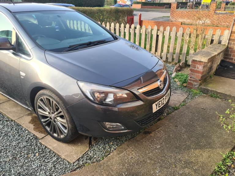 Vauxhall, ASTRA, Hatchback, VX Line, 2012, Manual, 2.0 CDTI, 5 doors