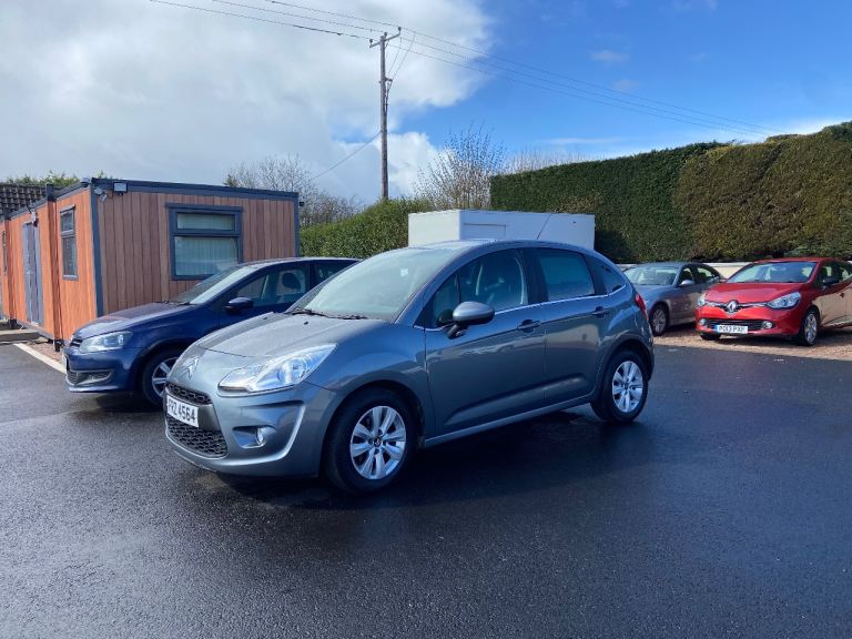 2010 Citroen C3 1.4 petrol only 73k miles fully serviced motd immaculate condition 