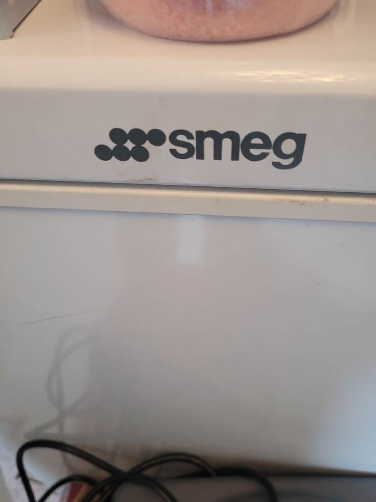 Smeg chest freezer 