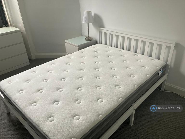 1 bedroom in Percy Street, Glasgow, G51 (#2761570)