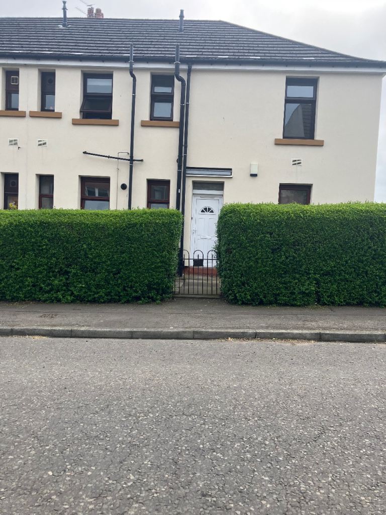2 Bedroom Main Door Flat Kinghorne Road 