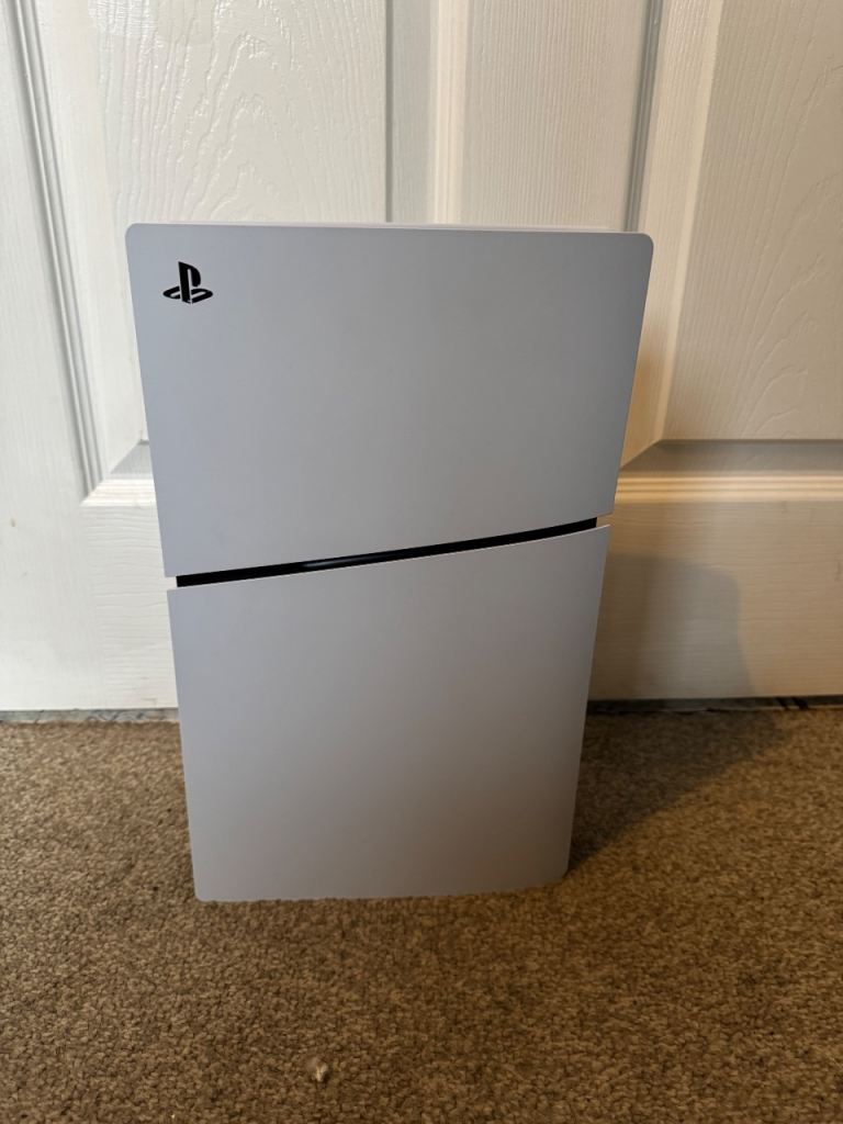 PlayStation 5 console disc-slim console