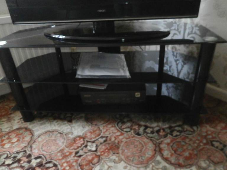 Black glass tv stand