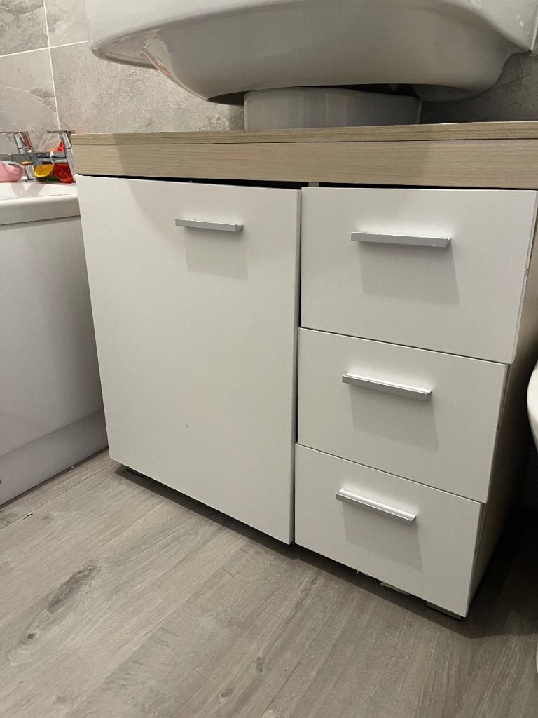 Under sink bathroom cabinet 