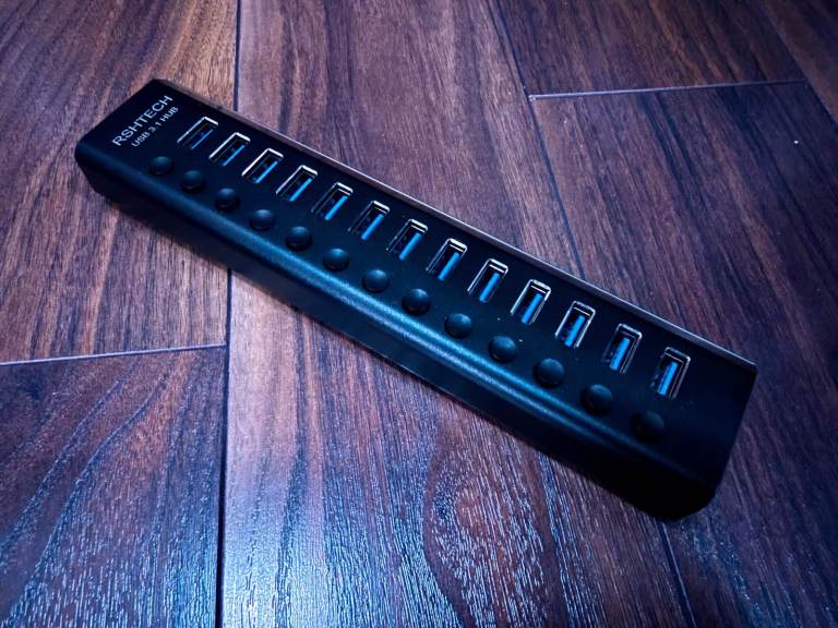 Powered USB Hub – 72W – 13 Ports – USB 3.1/3.2 – Gen 2 Hub (10Gbps)