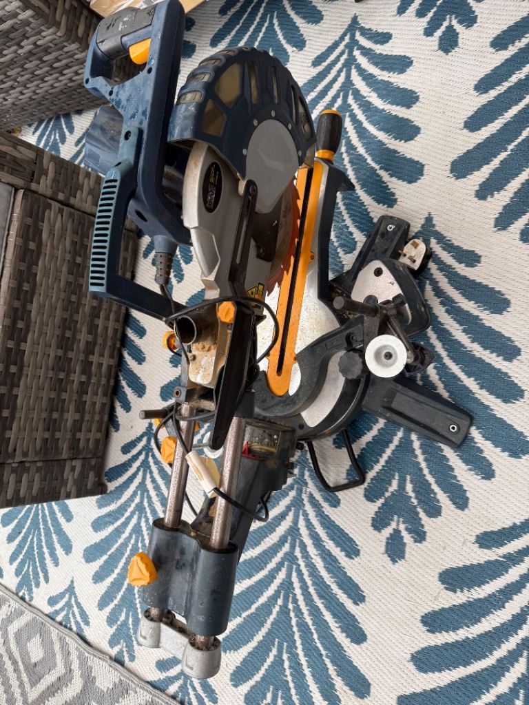 🪚 Mac Allister Compound Mitre Saw 250mm