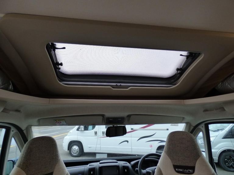 Swift Escape Compact C404 Motorhome DIESEL MANUAL 2021/71