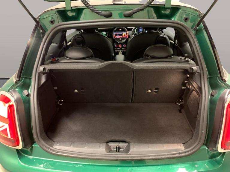 2020 MINI Electric Hatch Cooper SE 32.6kWh Level 3 Hatchback 3dr Electric Auto (184 ps) - PAN ROO...