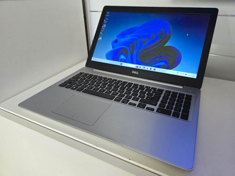 Dell Inspiron 5570 15inch laptop Intel i3, 8GB Ram, Win 11