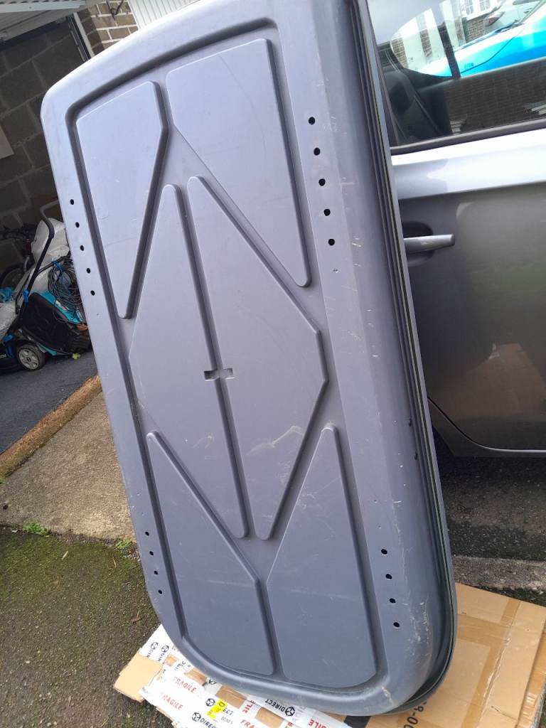 Halfords Roof Box 