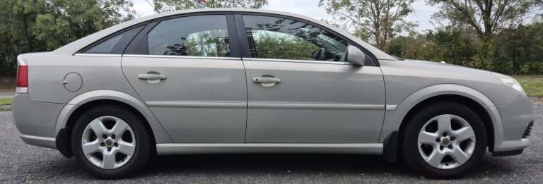 MOT: 21/10/2026. Owned since 2012. Low miles. Well cared for - 2007 Vauxhall Vectra Exclusiv 1.8