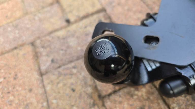 Peugeot Partner 2019> fixed tow bar and electrics 