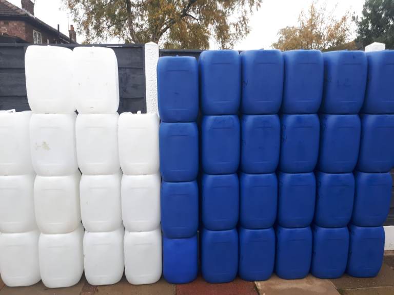 30 litre barrels , drums 