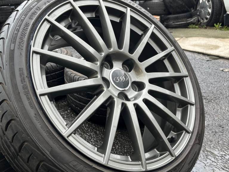 *Refurbished* Genuine 18" Audi DTM Alloy Wheels & Tyres 5x112 A3/A4