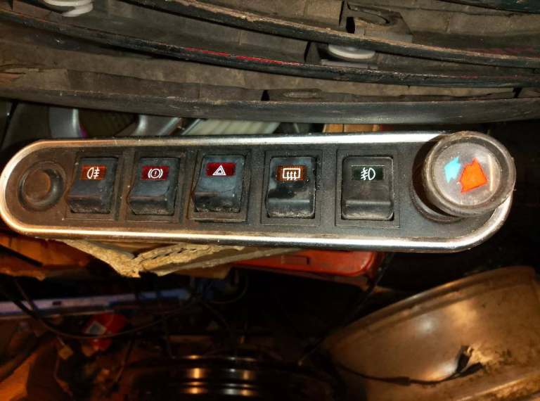 CLASSIC MINI MPI SWITCH PANEL WITH SWITCHES