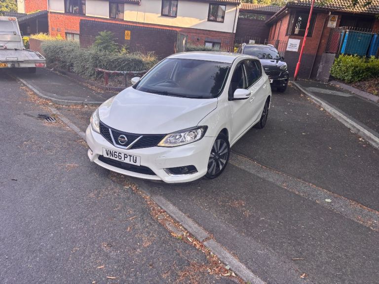 Nissan, PULSAR, Hatchback, 2016, Manual, 1461 (cc), 5 doors