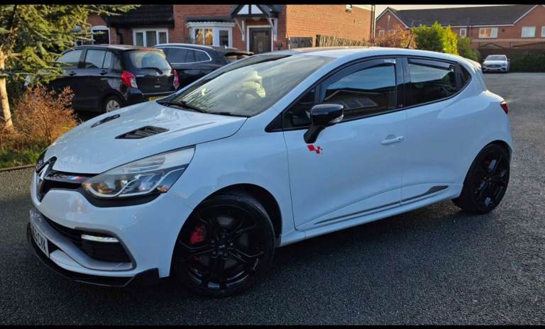 Renault, CLIO, Hatchback, 2013, Semi-Auto, 1618 (cc), 5 doors