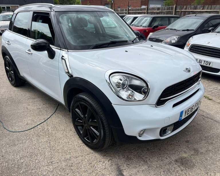 2016 MINI Countryman 2.0 Cooper SD Auto Euro 5 5dr HATCHBACK Diesel Automatic