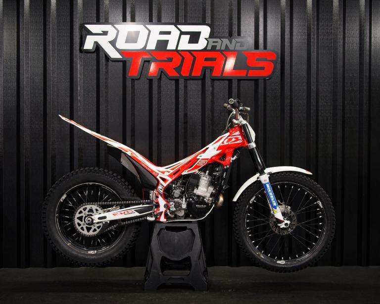 2017 Beta Evo 300 2T Trials Bike - Great Starter Bike - Ready to Go