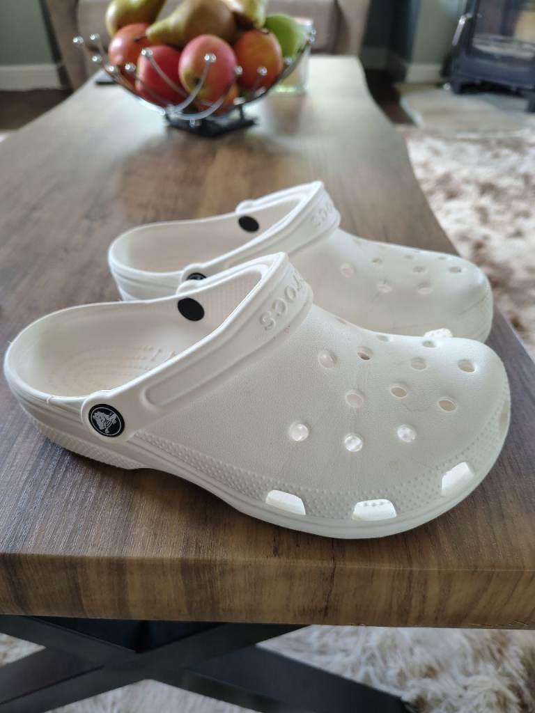 Crocs uk4 us6 white