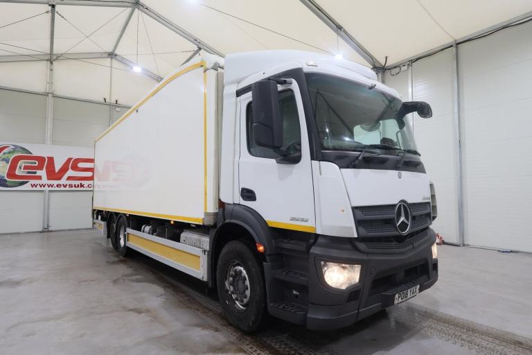 2018 (18 PLATE) Mercedes Benz  Antos 2532 6x2 Euro 6 Refrigerated