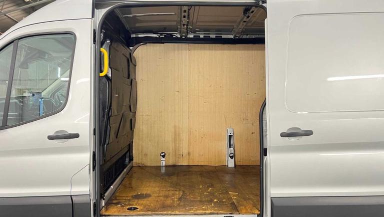  Ford Transit 2.0 EcoBlue Hybrid 130ps H2 Trend Van Medium Roof Van Diesel Manual