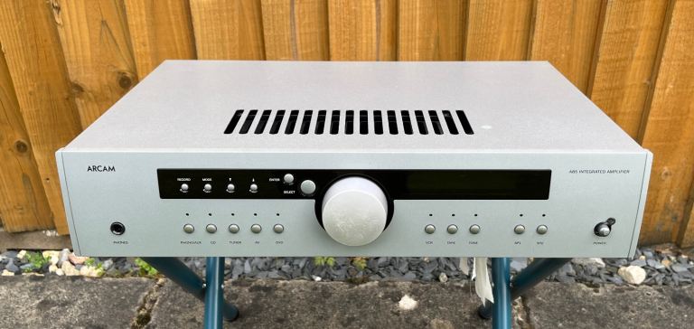 Arcam A85 Integrated Amplifier + Remote