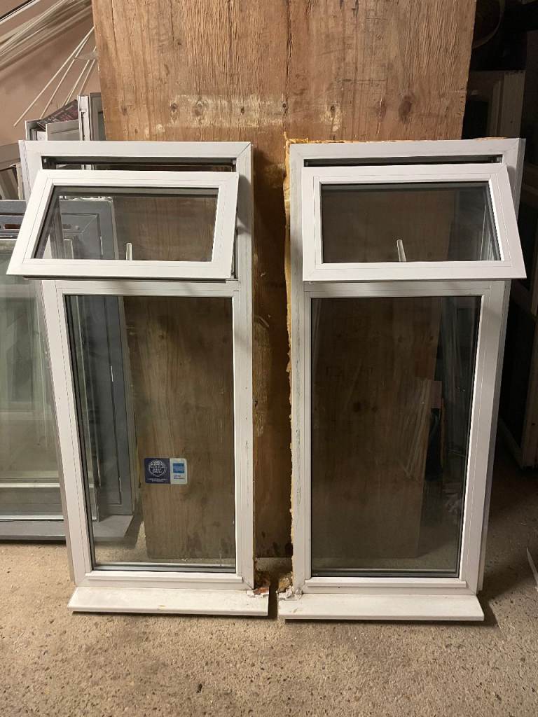 H 132 x W 55.5 cm - ONLY 1 LEFT MODERN ALUMINIUM DOUBLE GLAZED WINDOW £30 EACH (REF: SJ343)