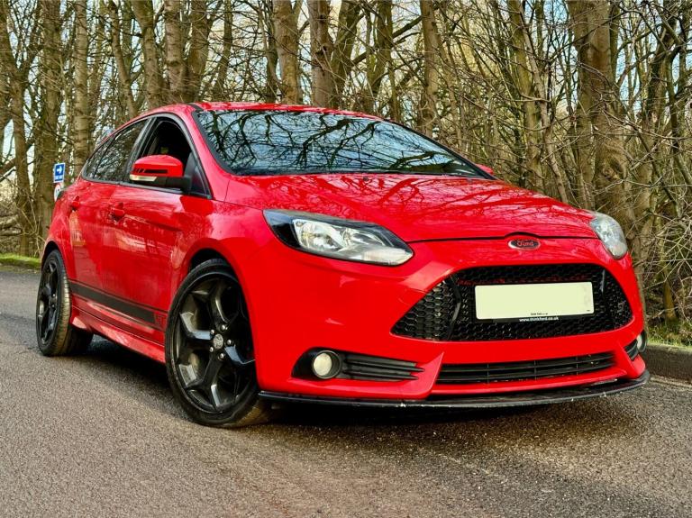 FORD FOCUS 2.0 T EcoBoost ST-2 MOUNTUNE270+MOUNTUNE EXHAUST+INTAKE+ RECAROS+