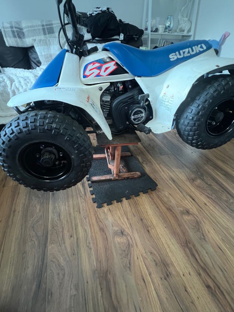 Suzuki lt50 