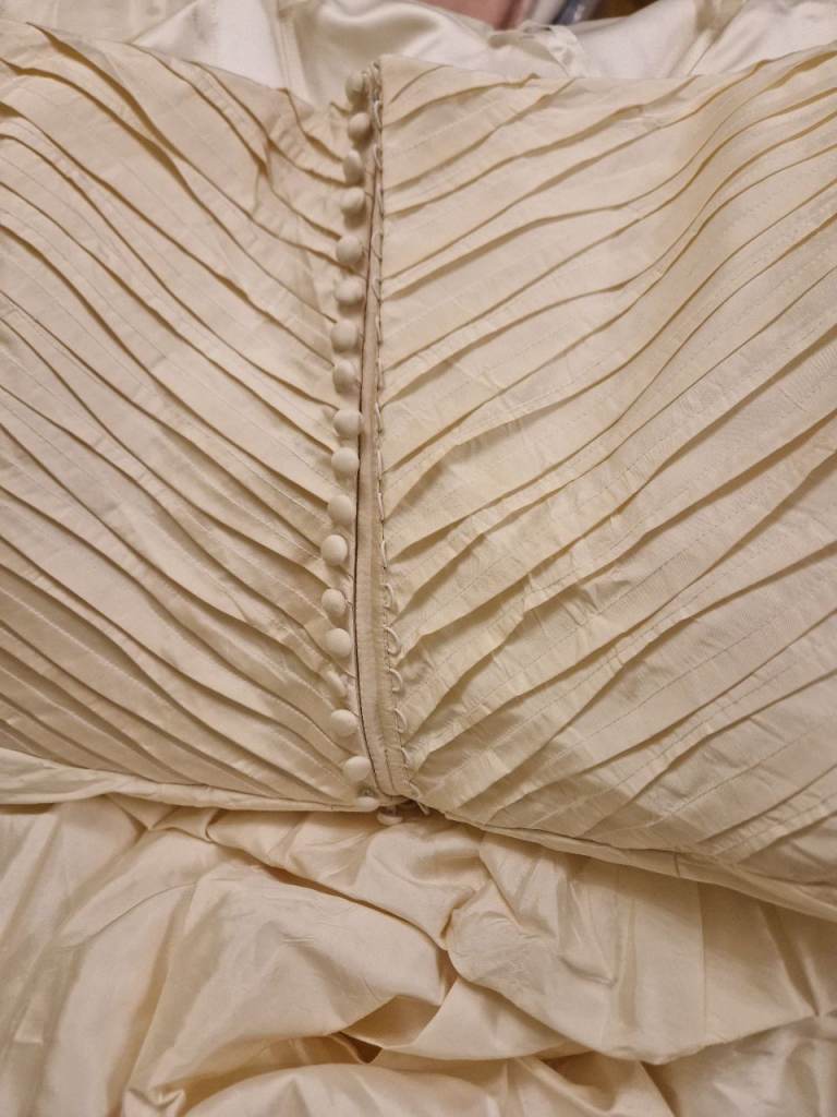 Ivory wedding dress size 14