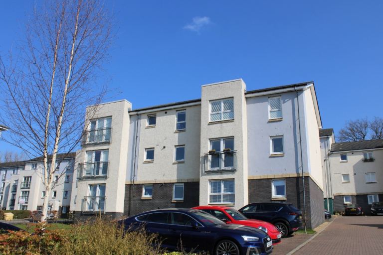 2 bedroom flat in Ashwood Gait, Corstorphine, Edinburgh, EH12 8PE