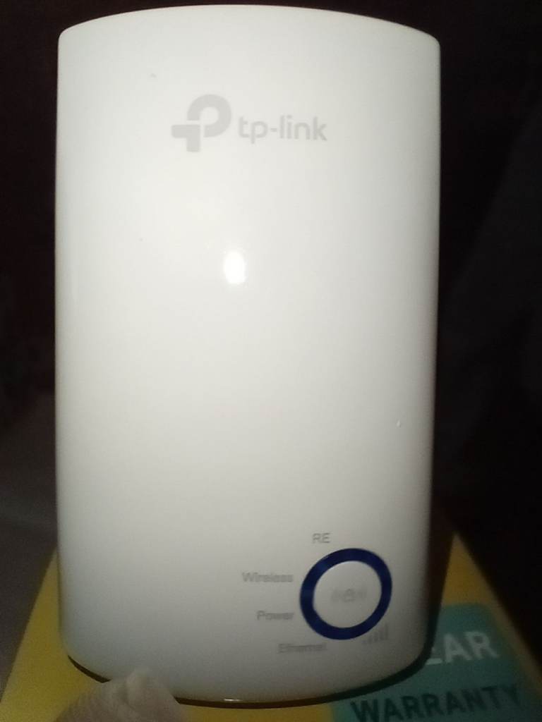 WiFi extender, new in box