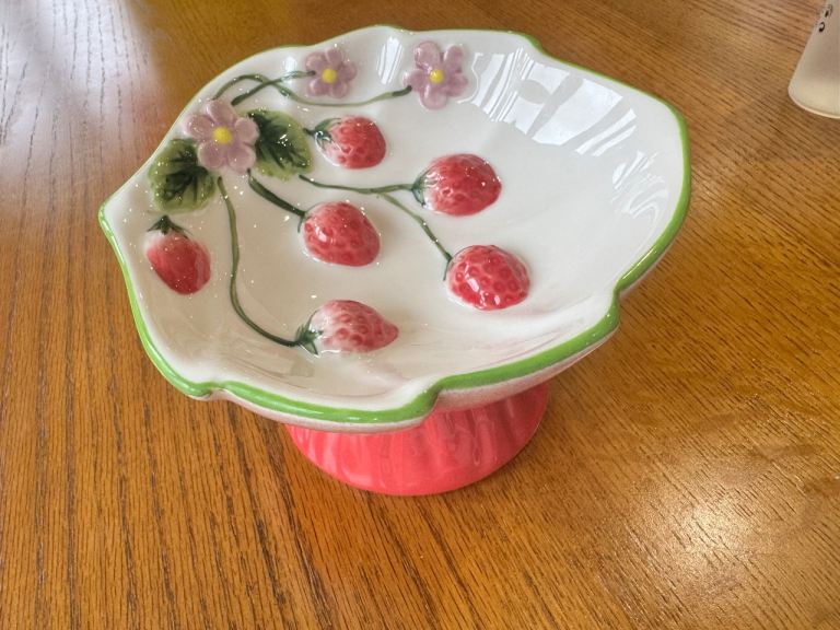 Pet bowl