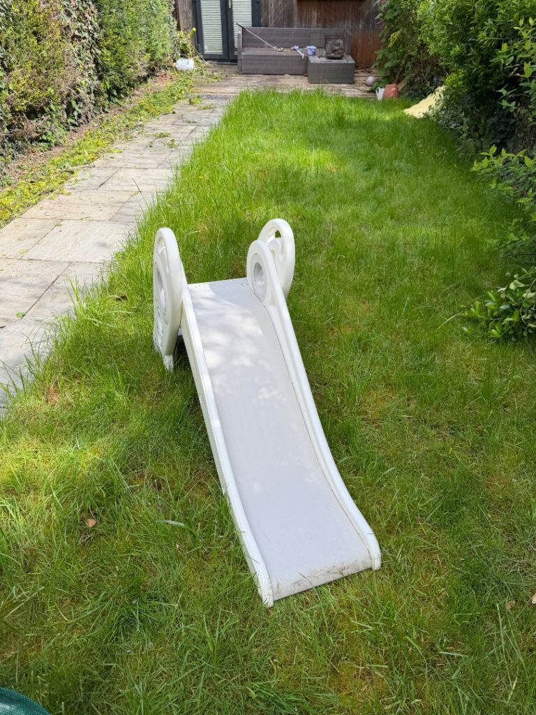 Kids slide - pick up on Reading FREE