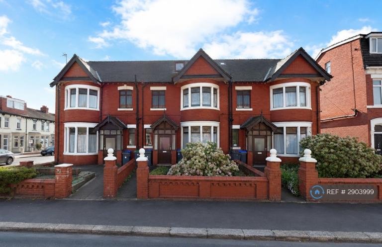Studio flat in Northumberland Avenue, Blackpool, FY2 (#2903999)