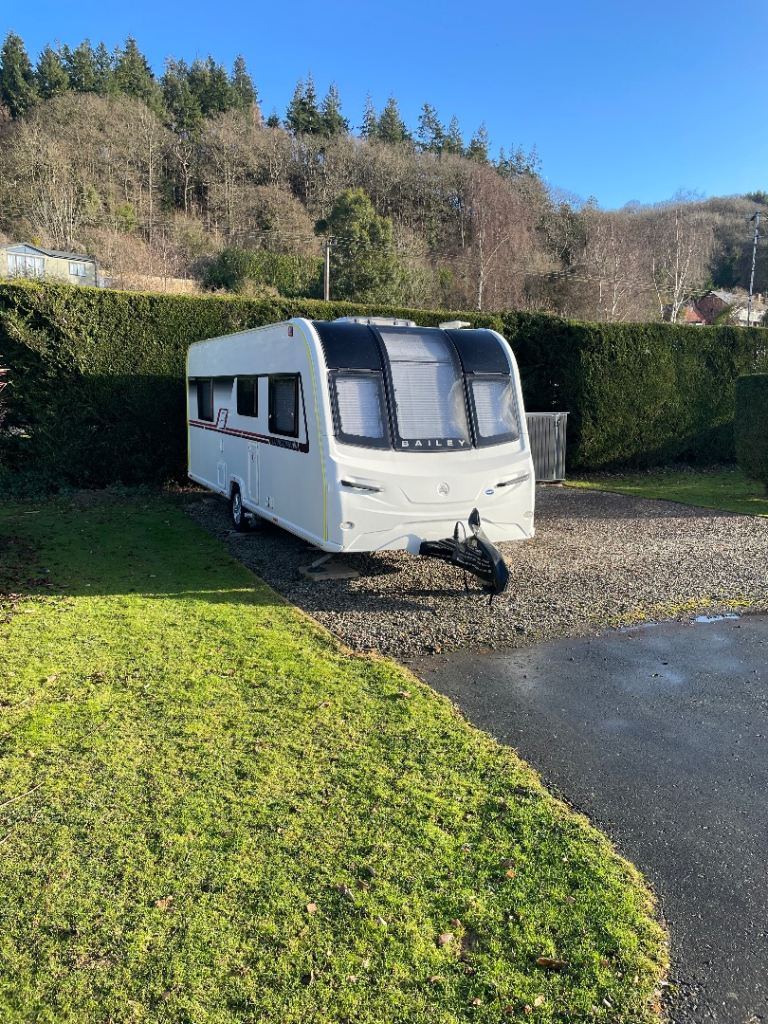 2018 Bailey Unicorn Cabrera