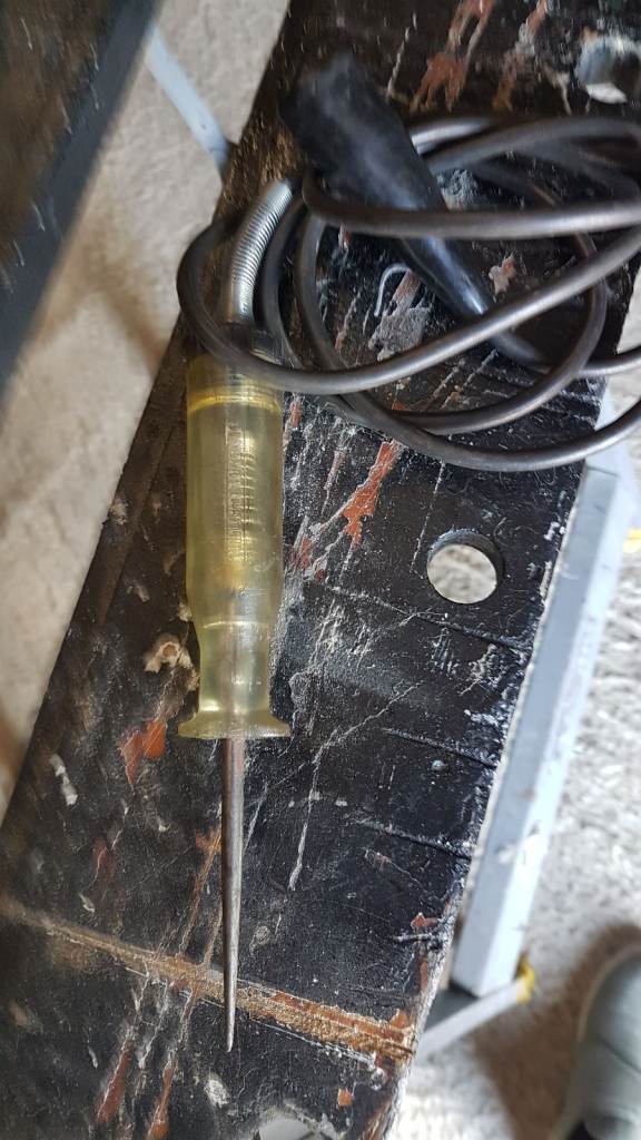 12 volt light tester