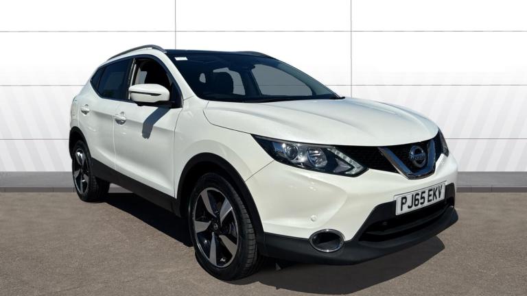2015 Nissan Qashqai 1.2 DiG-T N-Tec+ 5dr HATCHBACK PETROL Manual