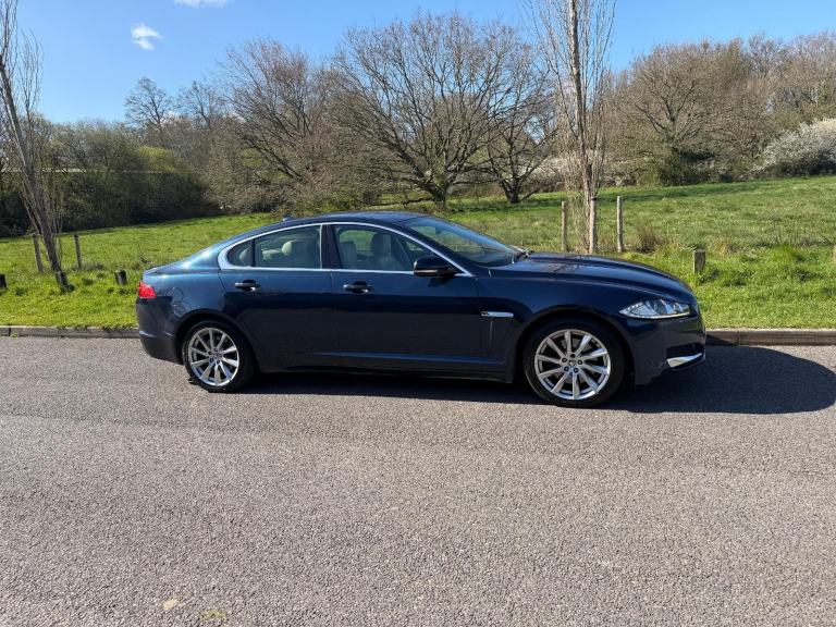 Jaguar XF 2.2d Premium Luxury Automatic 4dr DIESEL AUTOMATIC 2012/62