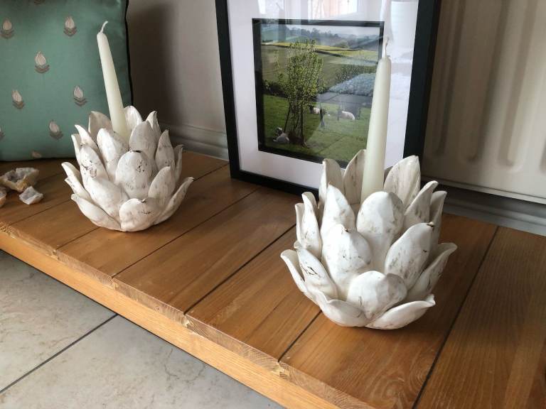 Decorative Ceramic/Porcelain Candle Holders/Ornaments - Artichoke - Cream x2