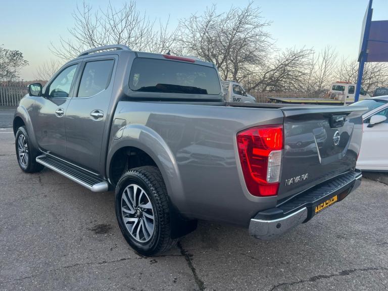 2019 Nissan Navara Double Cab Pick Up Tekna 2.3dCi 190 4WD Auto PICK UP DIESEL Automatic