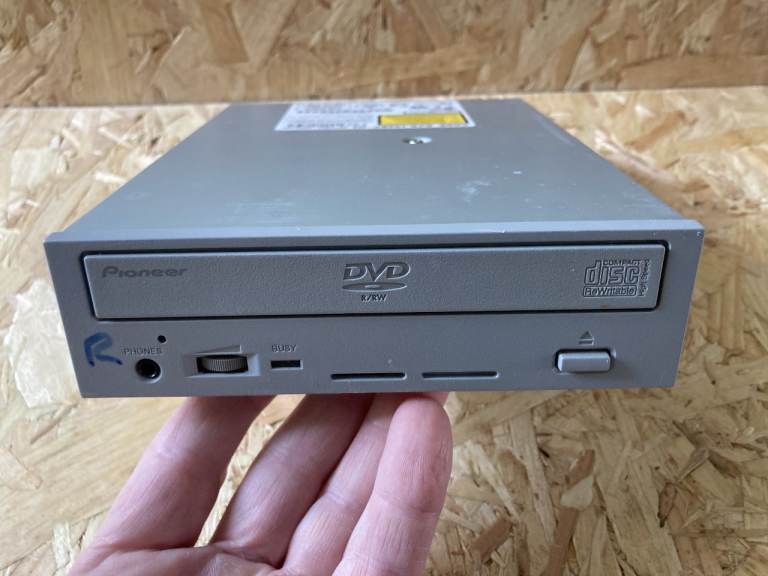 PIONEER DVR-105BC - all working - please see my other lists - happy to post - thanks
