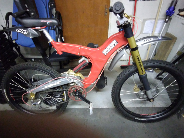 Mountain Cycle Aftershock full suspension mountain bike