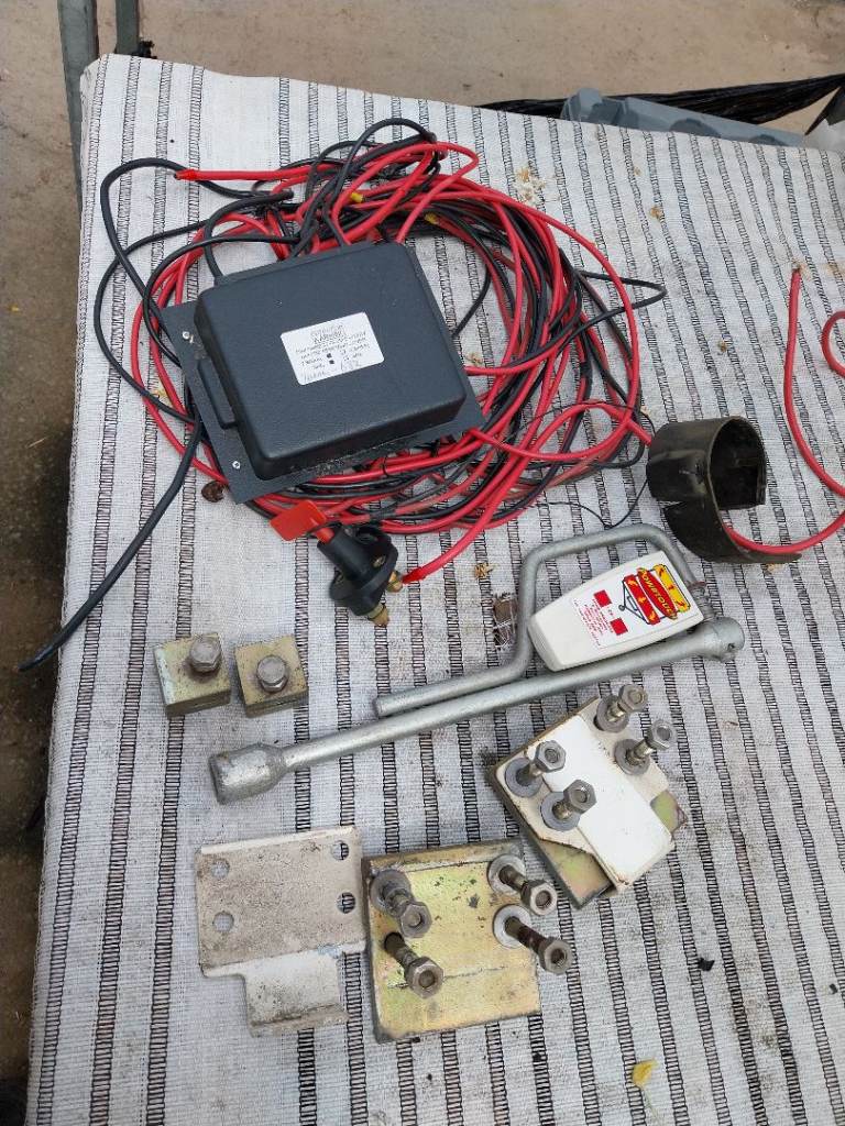 Caravan motor mover 