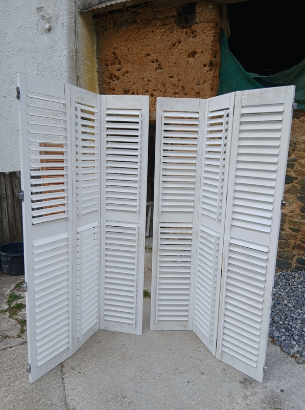 Bi Fold Louvre Doors