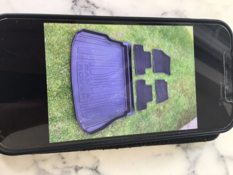 Genuine Range Rover Evoque rubber boot liner and 4 car mats 