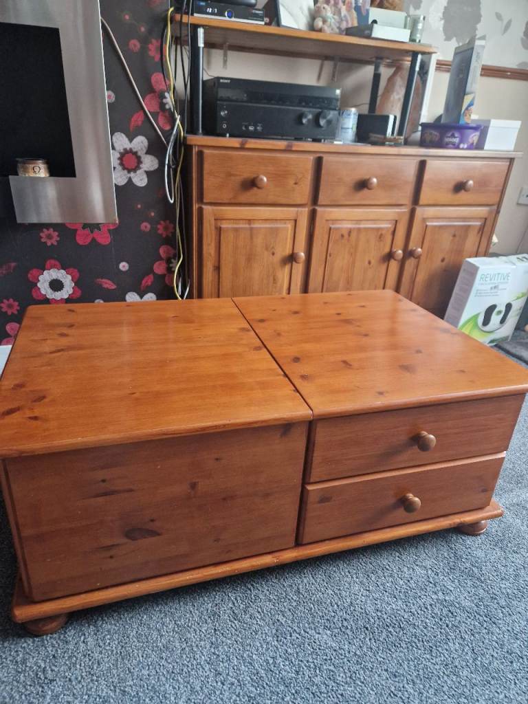 Pine coffee table